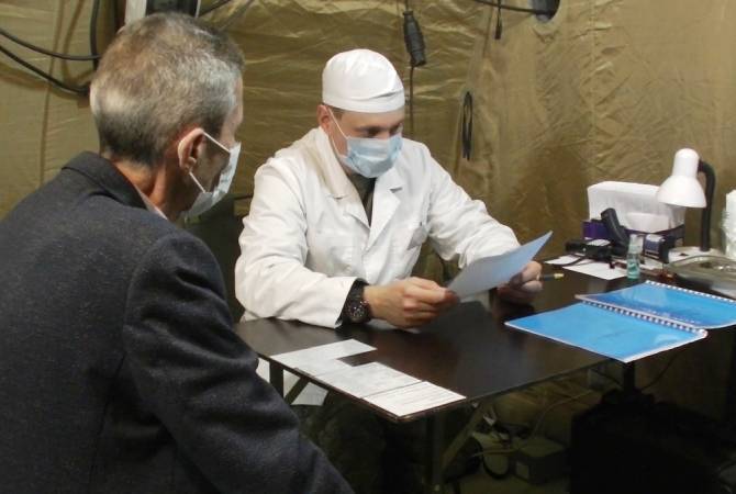 Военные врачи-миротворцы оказали помощь более 1100 жителям в населенных пунктах НКР