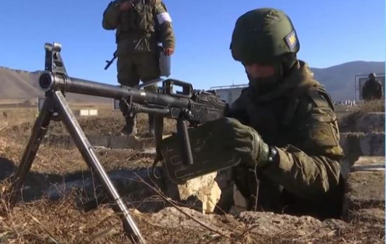 Военнослужащие российского миротворческого контингента в Нагорном Карабахе приступили к занятиям по основным предметам боевой подготовки