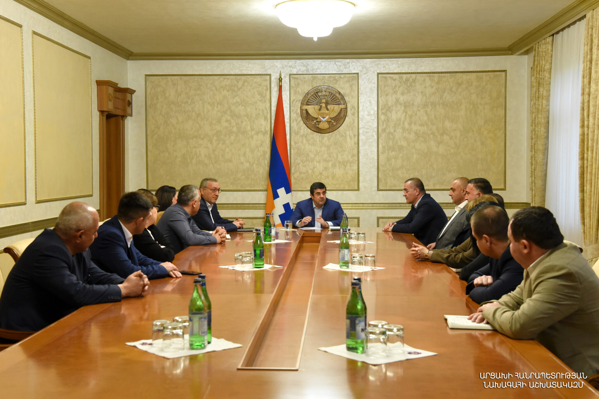Արցախի նախագահը հանդիպել է «Ազատ հայրենիք-ՔՄԴ» խորհրդարանական խմբակցության անդամների հետ