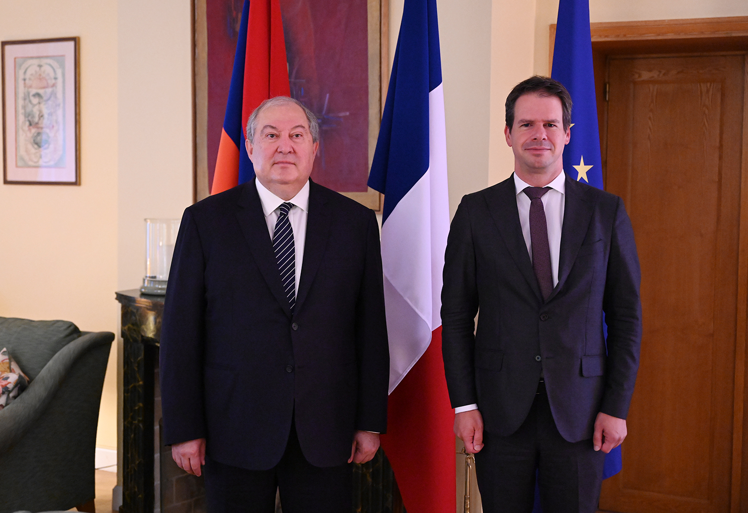 Armenian President congratulates France’s Macron on National Day
