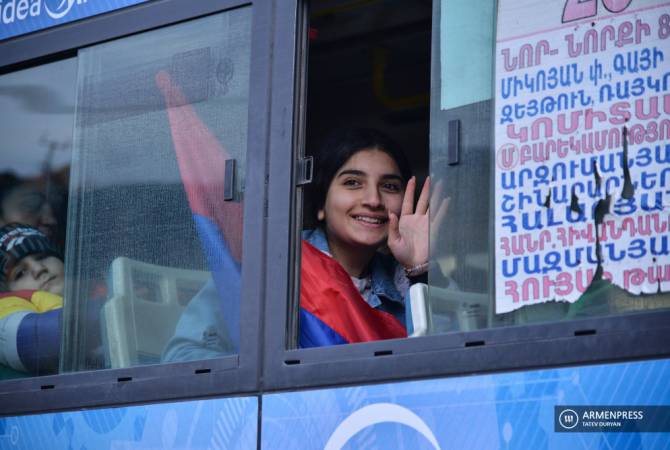 В сопровождении российских миротворцев в Нагорный Карабах вернулось 1382 беженца