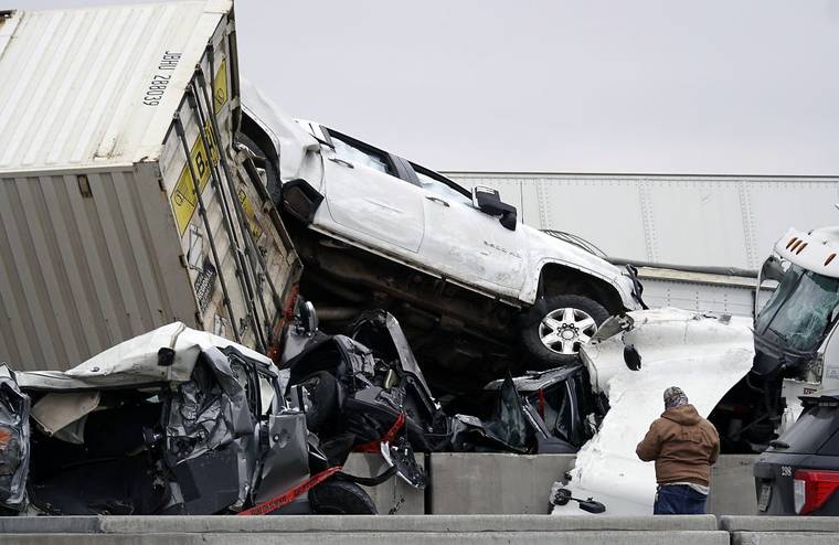Սարսափելի ավտովթար ԱՄՆ-ում առնվազն 6 զոհ եւ 100-ից ավել վթարված մեքենա․ ՏԵՍԱՆՅՈՒԹ