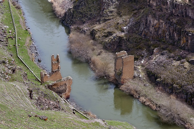Թուրքերը պատրաստվում են վերականգնել հայ-թուրքական սահմանին գտնվող պատմական կամուրջը