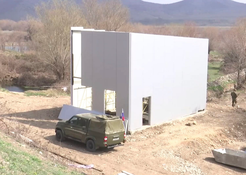 При содействии российских миротворцев возобновлено строительство водонасосной станции в Нагорном Карабахе