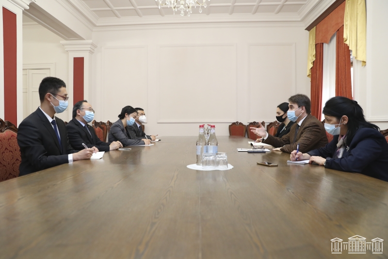 Տարածաշրջանային եւ եվրասիական ինտեգրման հարցերի մշտական հանձնաժողովի նախագահ Արմեն Գեւորգյանն ընդունել է ՉԺՀ դեսպանին