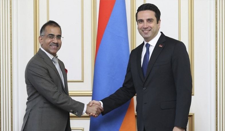 Ален Симонян на встрече с послом Индии высоко оценил взвешенный подход правительства Индии к жизненно важным вопросам Армении