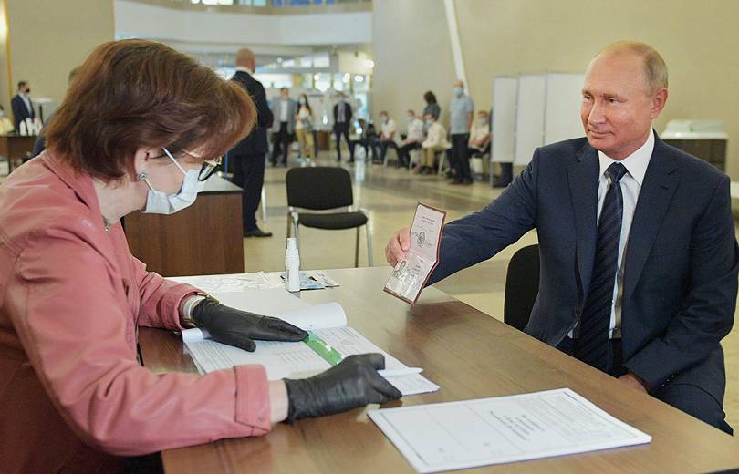 Քվեաթերթիկների 99,9%-ի հաշվարկով, ՌԴ ընտրողների 77,93%-ը կողմ են Սահմանադրության փոփոխություններին