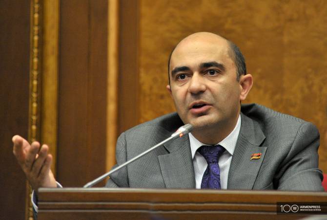 Марукян требует созвать заседание Совбеза с участием руководителей фракций Национального собрания