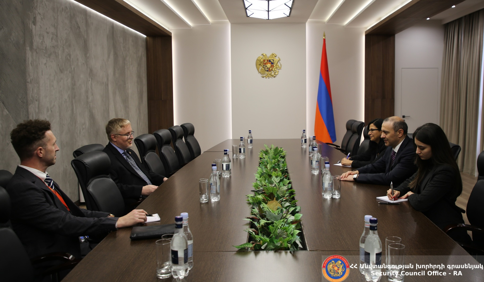 Արմեն Գրիգորյանն ու ՀՀ-ում Կանադայի դեսպանը քննարկել են հայ-ադրբեջանական հարաբերությունների կարգավորման բանակցային ընթացքը