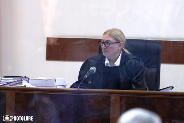 Суд по делу Кочаряна отклонил ходатайство об отмене меры пресечения в отношении Юрия Хачатурова