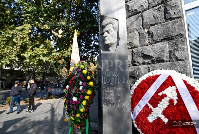 Ոստիկանները բերման են ենթարկել Լեոնիդ Ազգալդյանի հուշարձանը վնասած տղամարդուն. նա ձերբակալվել է