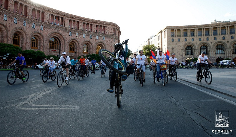 Երևանում նշվել է հեծանվի համաշխարհային օրն ու հեծանվորդների ֆեդերացիայի 10-ամյակը