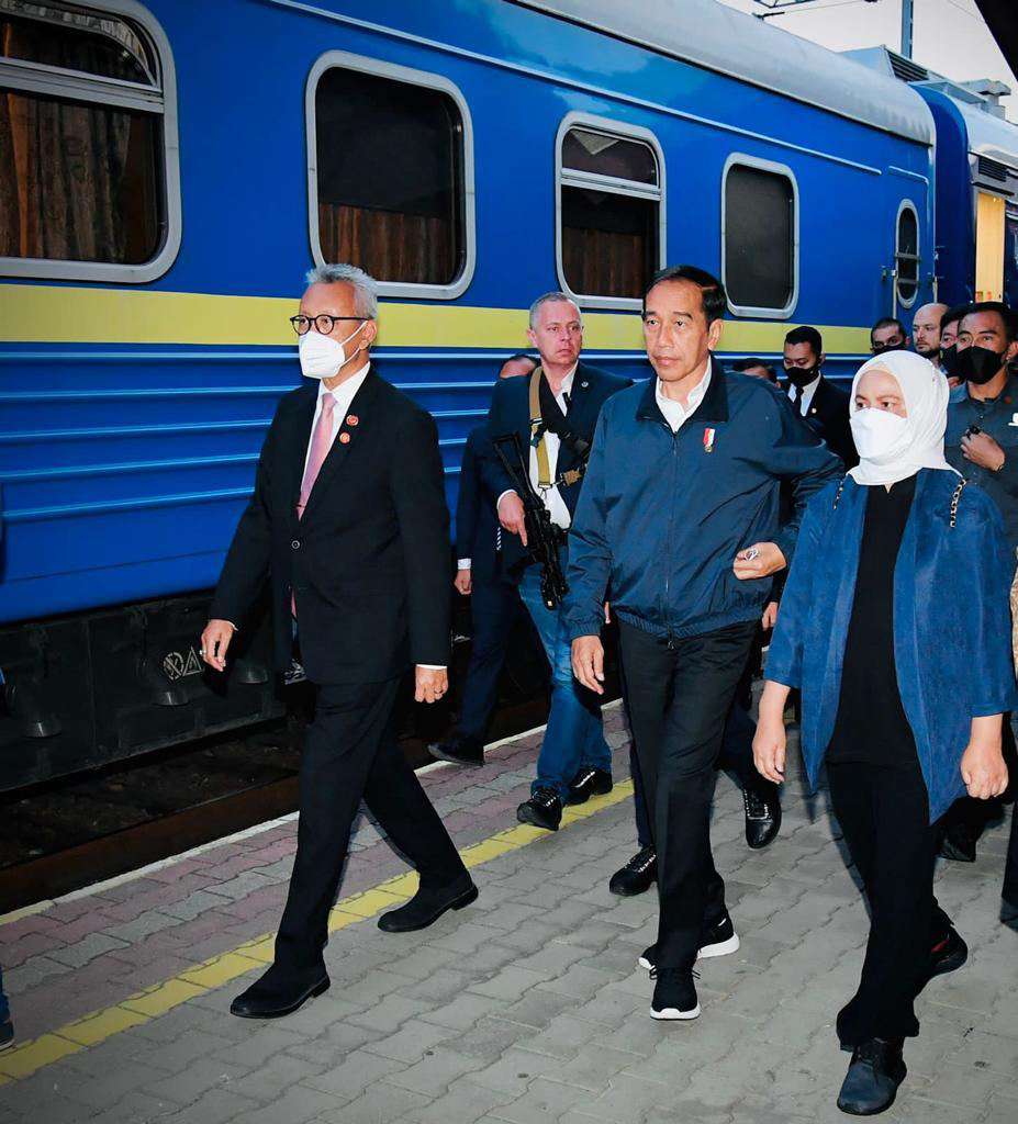 Ինդոնեզիայի նախագահը ժամանել է Կիև՝ Զելենսկու հետ բանակցությունների(ՏԵՍԱՆՅՈՒԹ)