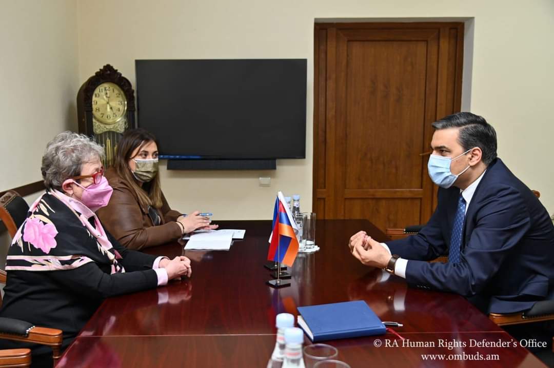 ՀՀ մարդու իրավունքների պաշտպան Արման Թաթոյանը հանդիպել է Հայաստանում ԵՄ դեսպան Անդրեա Վիկտորինի հետ