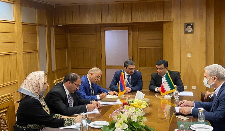 Հայ-իրանական հարաբերությունները բարձր մակարդակի վրա են. Սիմիդյանը հանդիպել է Իրանի նախագահի տեղակալի հետ