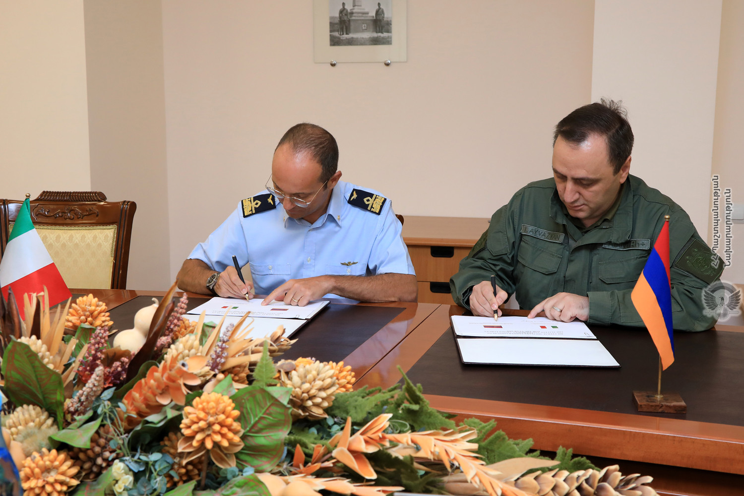 ՀՀ պաշտպանության նախարարությունում անցկացվել են հայ-իտալական երկկողմ ռազմաքաղաքական խորհրդակցություններ