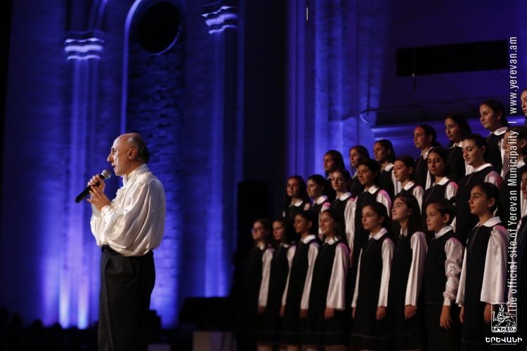 Աշխարհի լավագույն մանկական երգչախմբերի շարքին դասվող «Հայաստանի փոքրիկ երգիչներ»-ը 30 տարեկան է
