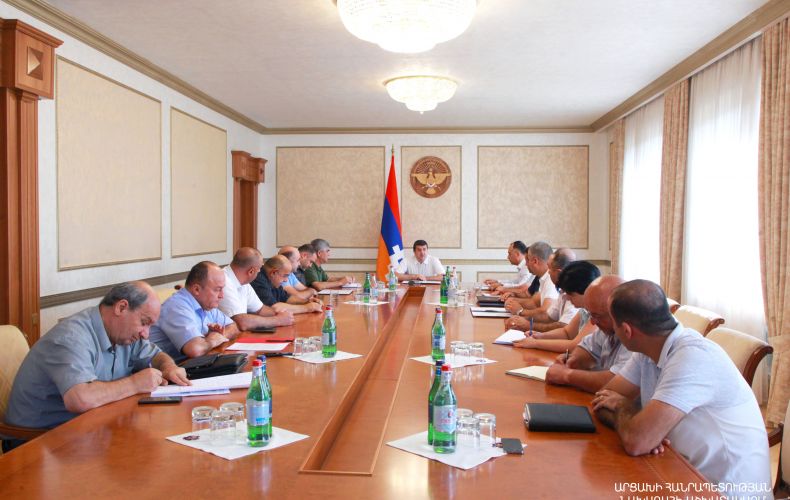 Araik Harutyunyan have convened an enlarged working consultation dedicated to the comprehensive discussion of Stepanakert water supply issues