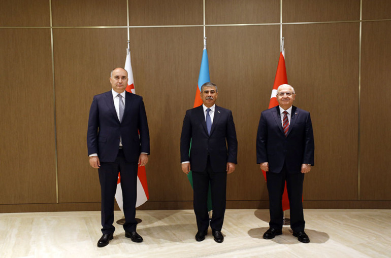Վրաստանում կկայանա Ադրբեջանի, Թուրքիայի և Վրաստանի պաշտպանության նախարարների եռակողմ հանդիպումը