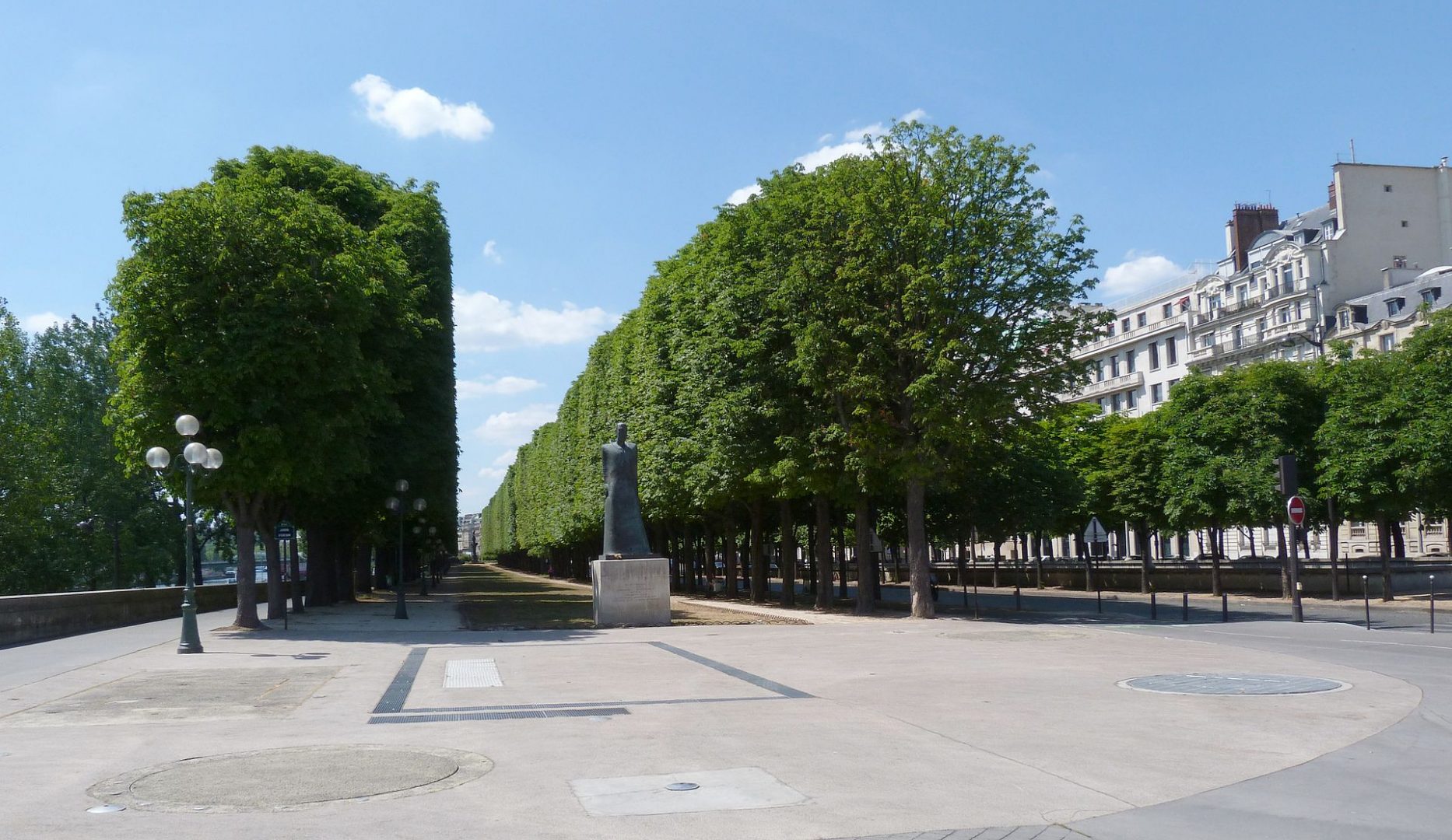 Փարիզում Կոմիտասի արձանը պղծվել է