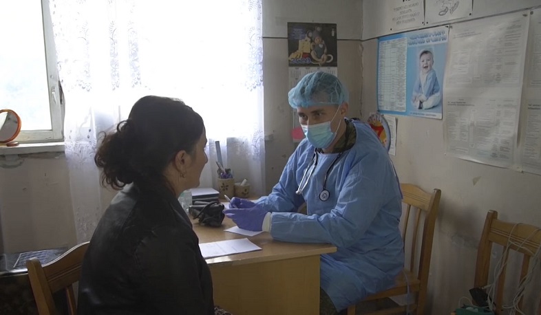 Мобильные медицинские бригады российских миротворцев оказали медицинскую помощь в Аскеранском районе Нагорного Карабаха
