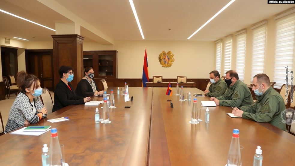 Red Cross Ready To Help Recover Bodies Of Armenian, Azeri Soldiers