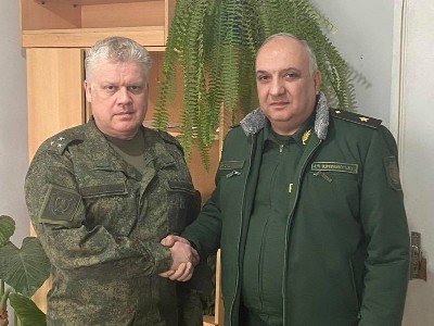 Военный прокурор Армении провел встречу с командующим миротворческими силами в Арцахе