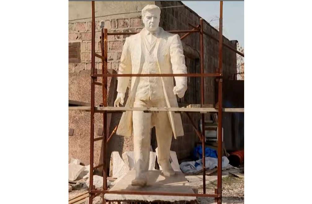 Կարեն Դեմիրճյանի արձանը պատրաստ կլինի ամռանը