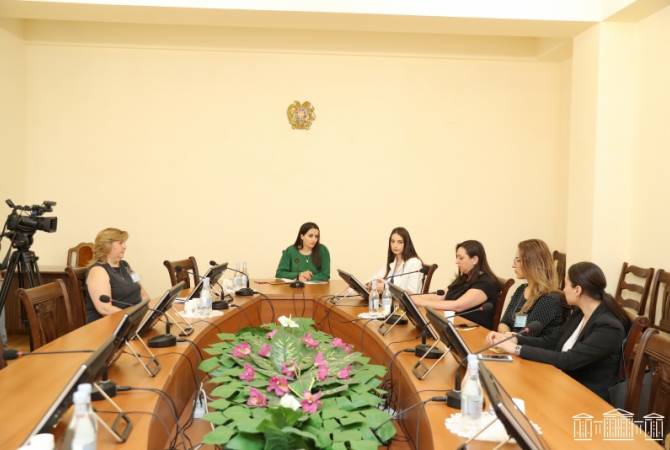 Армянские предпринимательницы посетили Национальное Собрание Армении