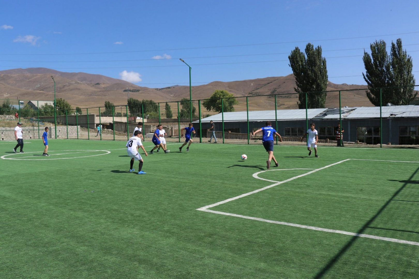 Հայաստանում այսօր մեկնարկում է ՈՒԵՖԱ-ի մասսայական ֆուտբոլի շաբաթը
