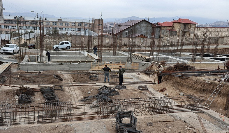 Նոր բազմաբնակարան շենքի կառուցում` Ստեփանակերտում