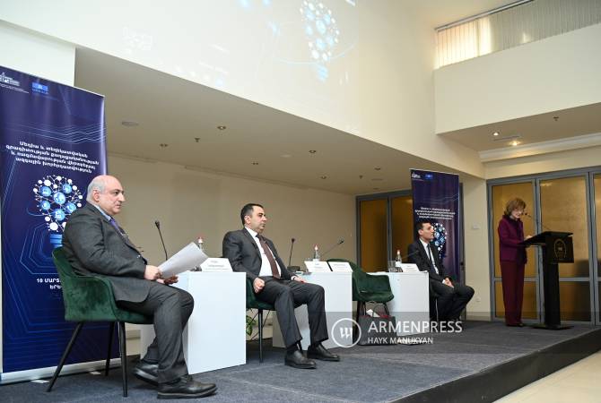 Երևանում մեկնարկեց ապատեղեկատվության դեմ պայքարին և մեդիագրագիտությանը նվիրված համաժողով