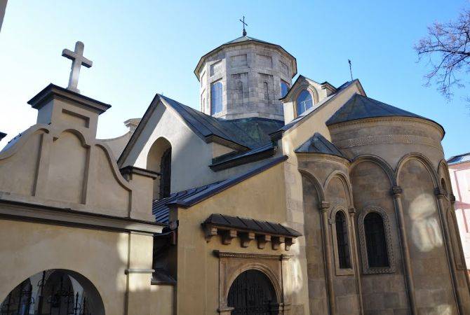 Во всех армянских церквях Украины служатся литургии во имя мира в Арцахе