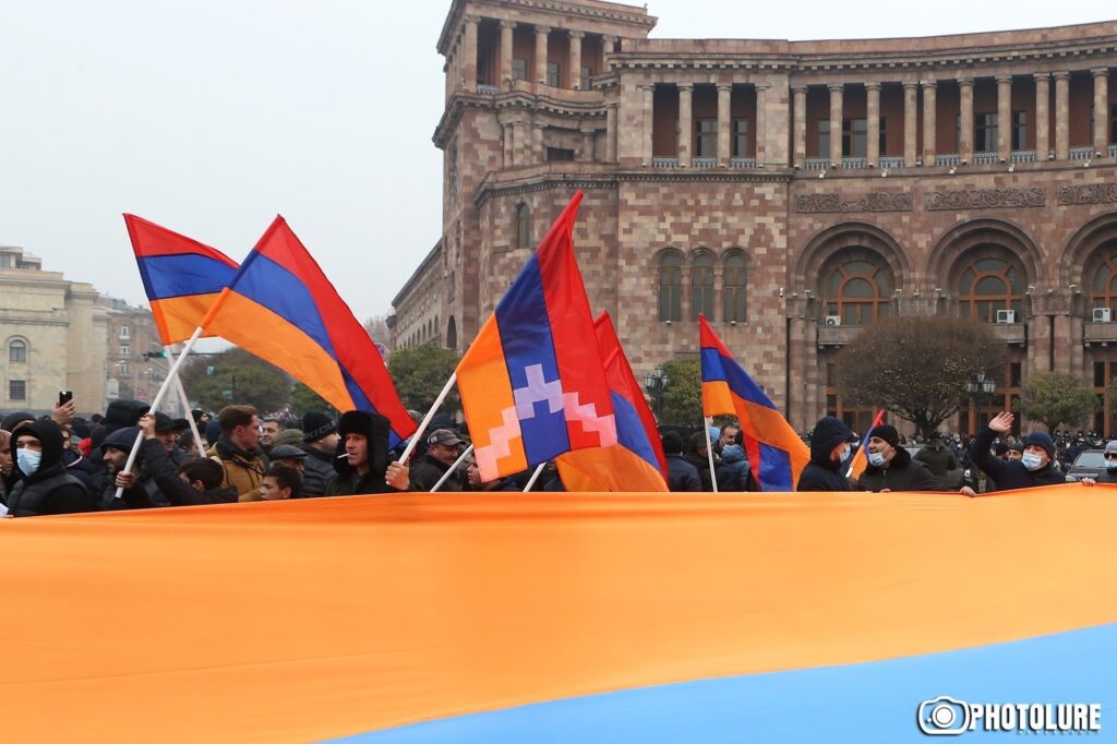 Հայաստանցիների 34 տոկոսը կողմ է՝ Արցախը միանա Հայաստանին, 11 տոկոսը՝ ՌԴ-ին․ IRI