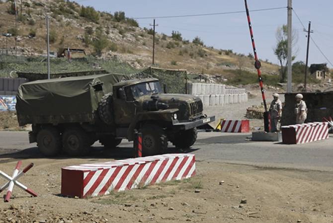 Российские миротворцы обеспечили безопасный проезд 58-тысячного автомобиля через Лачинский коридор Нагорного Карабаха
