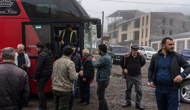 За сутки более 1400 беженцев вернулись в свои дома в Степанакерте