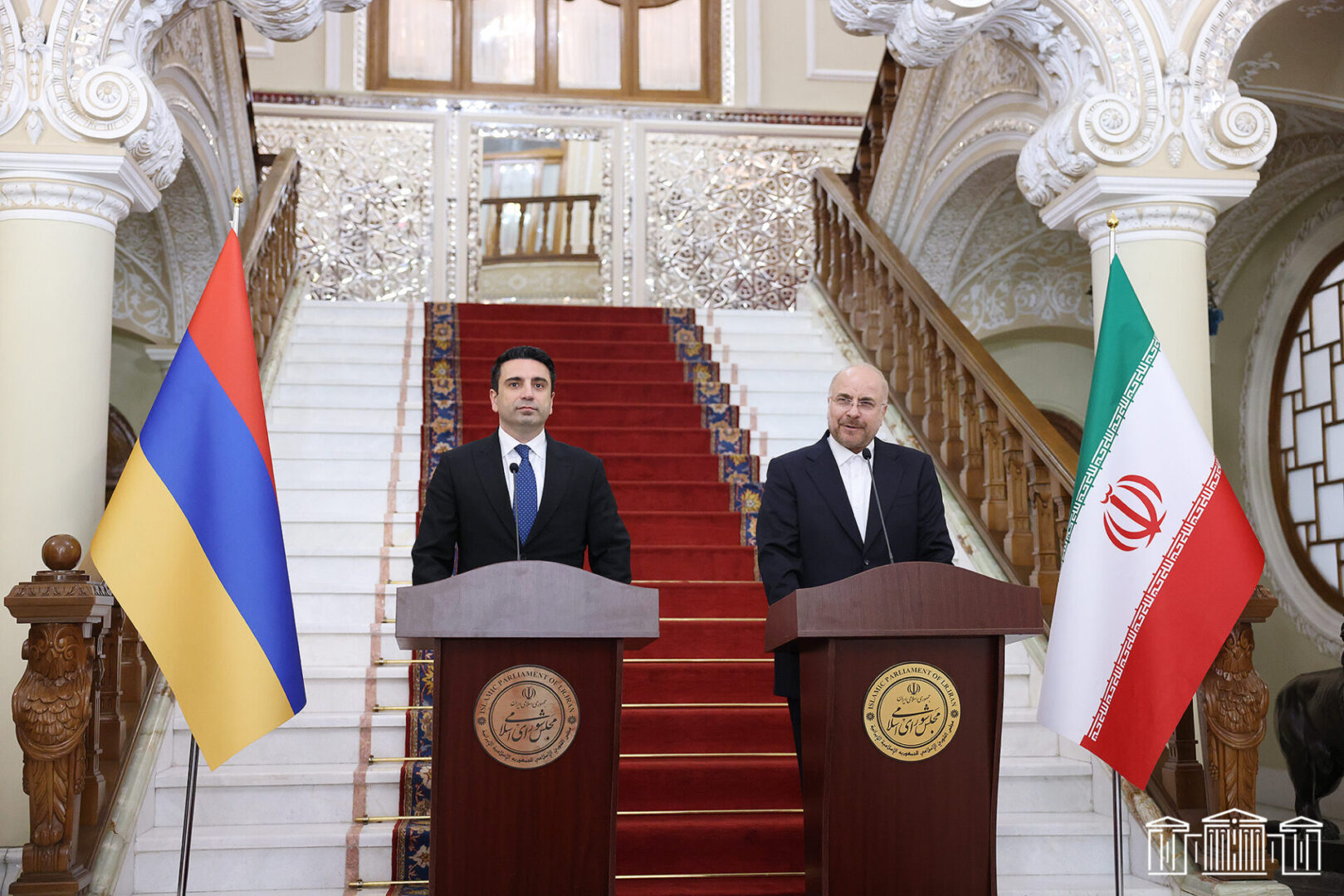 Հայաստանի և Իրանի քաղաքական ղեկավարությունները հաստատակամ են զարգացնելու և խորացնելու հարաբերությունները