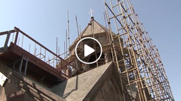 Մայր Տաճարը վերականգնող ճարտարապետները բացահայտել են 4-5րդ դդ. կղմինդրածածկի շարվածքի տեխնոլոգիան. ՏԵՍԱՆՅՈՒԹ